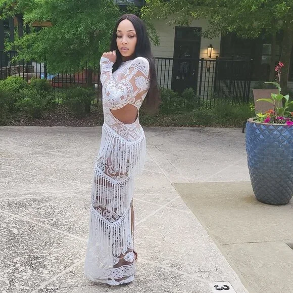 Lovely Day Dress - Picture 6 of 6